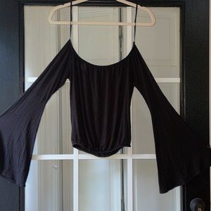 Poults basics flare crop top. Size small. Used.